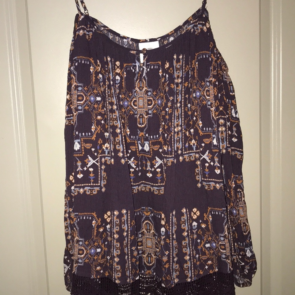 Flowy Top - Picture 2 of 3